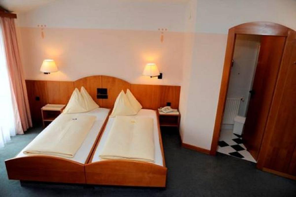Hotel Edlingerwirt - Sauna & Golfsimulator Inklusive Шпитталь-ан-дер-Драу Экстерьер фото